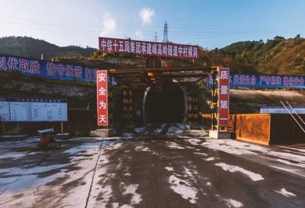 在广西贵港能买到建筑模板吗？